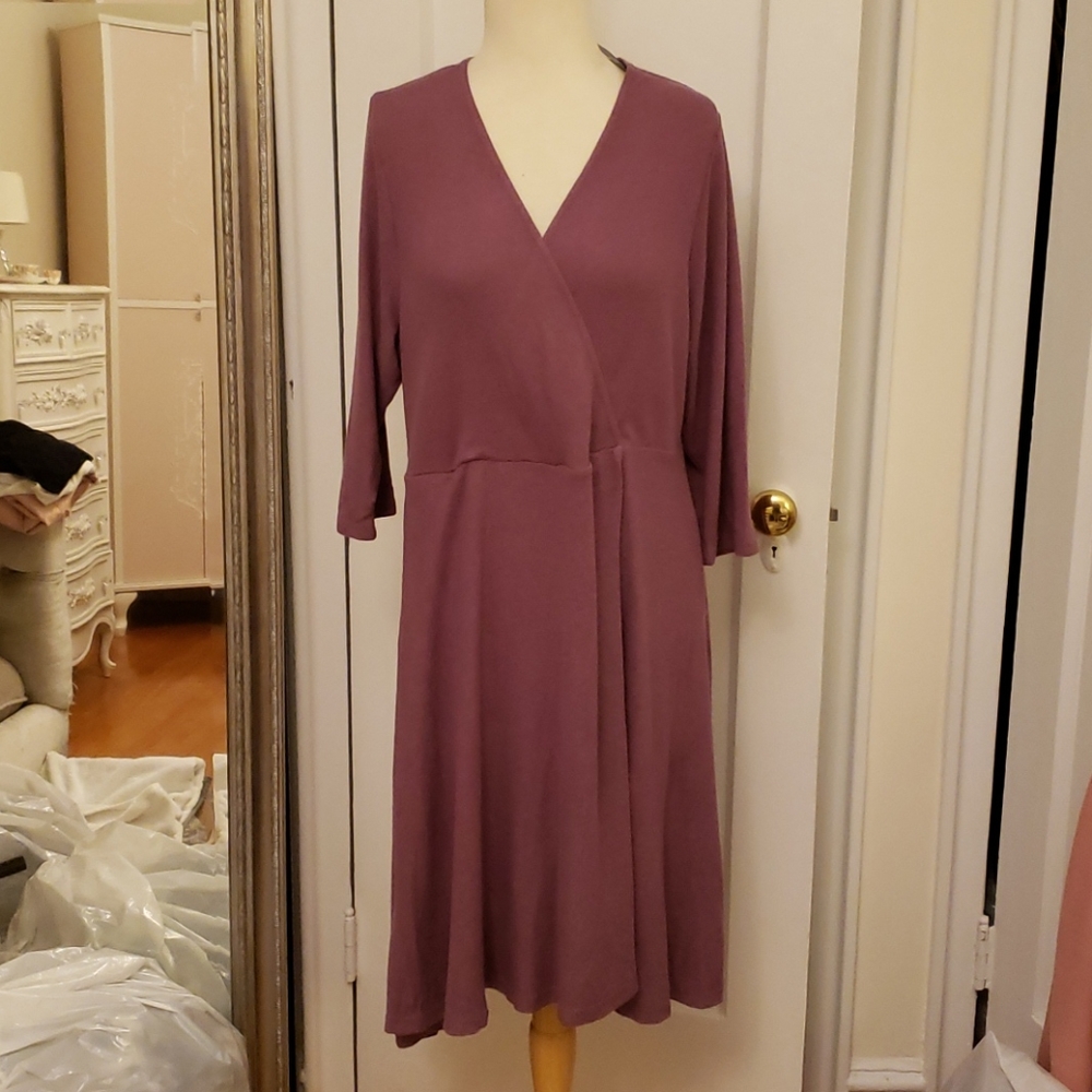 LAST CHANCE Torrid Mauve Faux Wrap Dress, size 2X